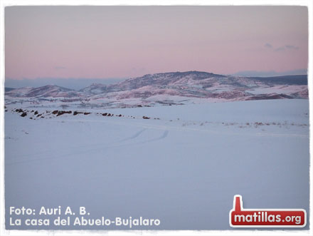 El monte de Bujalaro con nieve