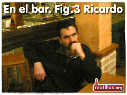 Ricardo en el bar