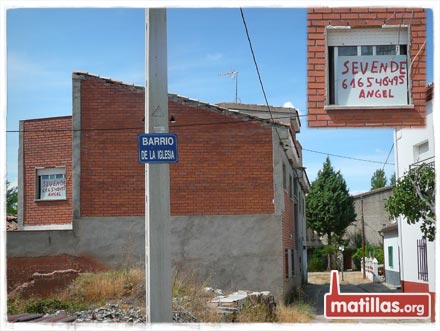 Se vende. En el barrio de la iglesia